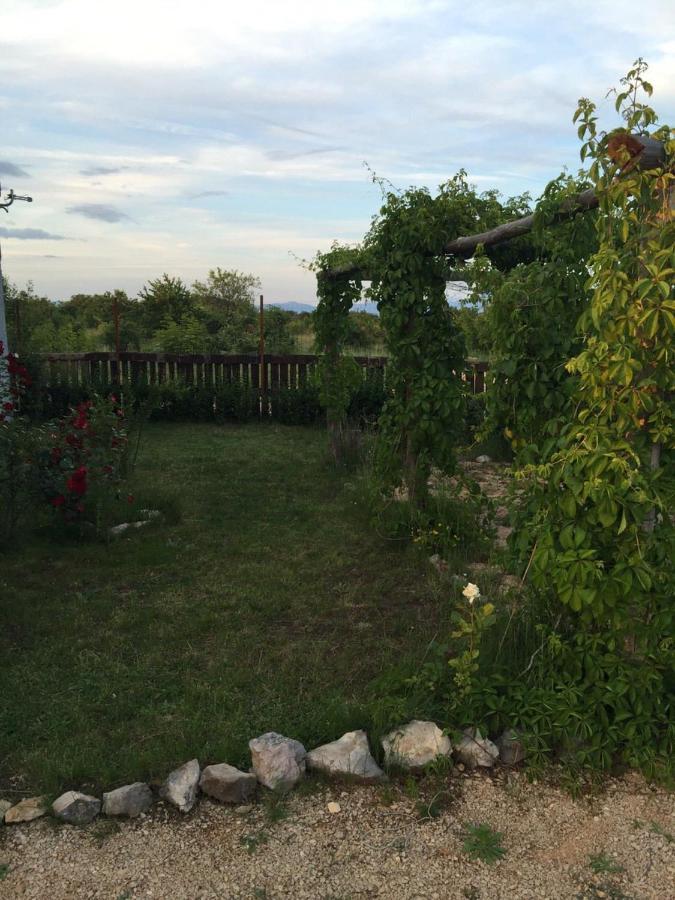 Villa Kuca Za Odmor Joko I Jeka Bogatić Exterior foto