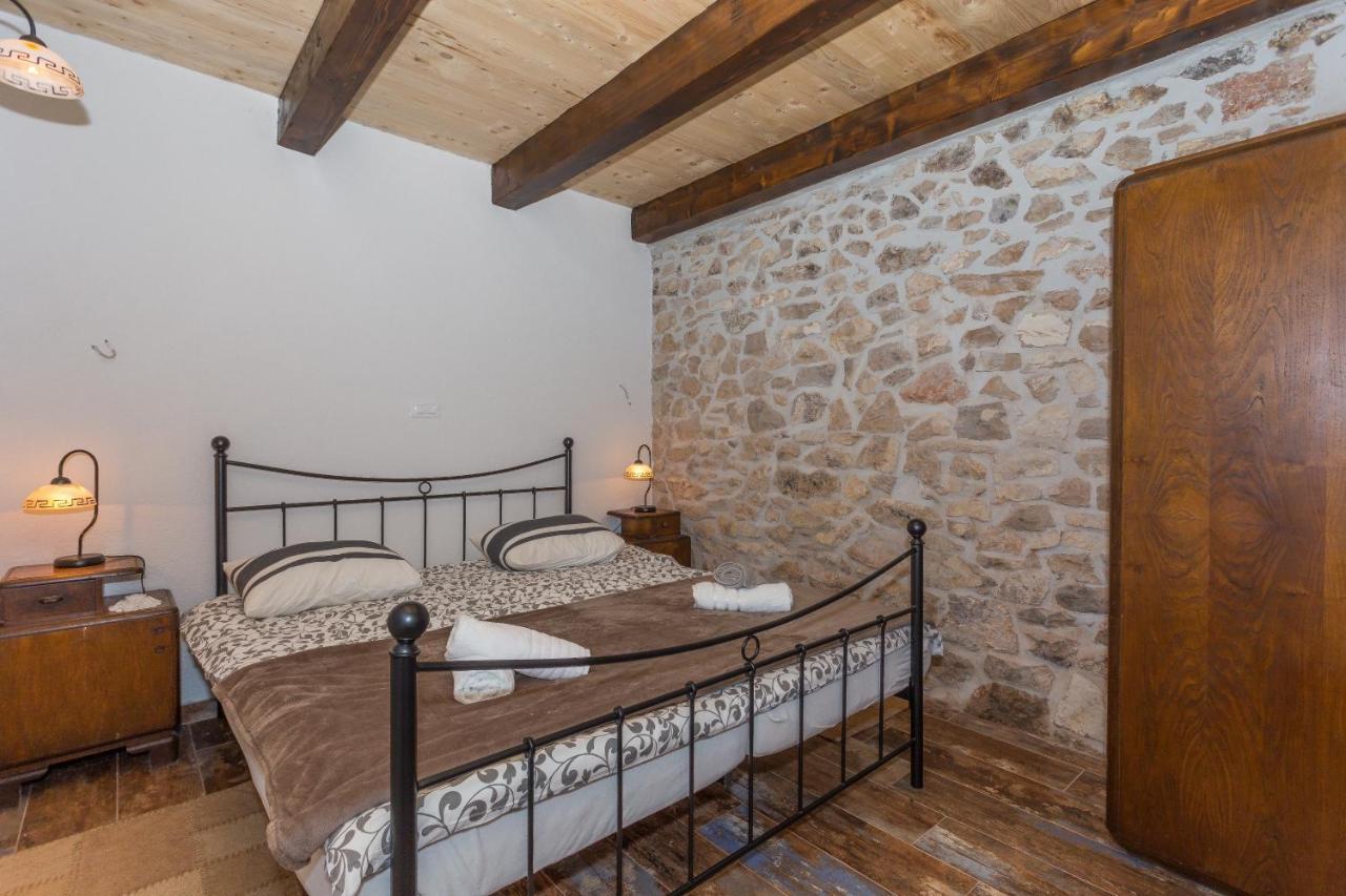 Villa Kuca Za Odmor Joko I Jeka Bogatić Exterior foto